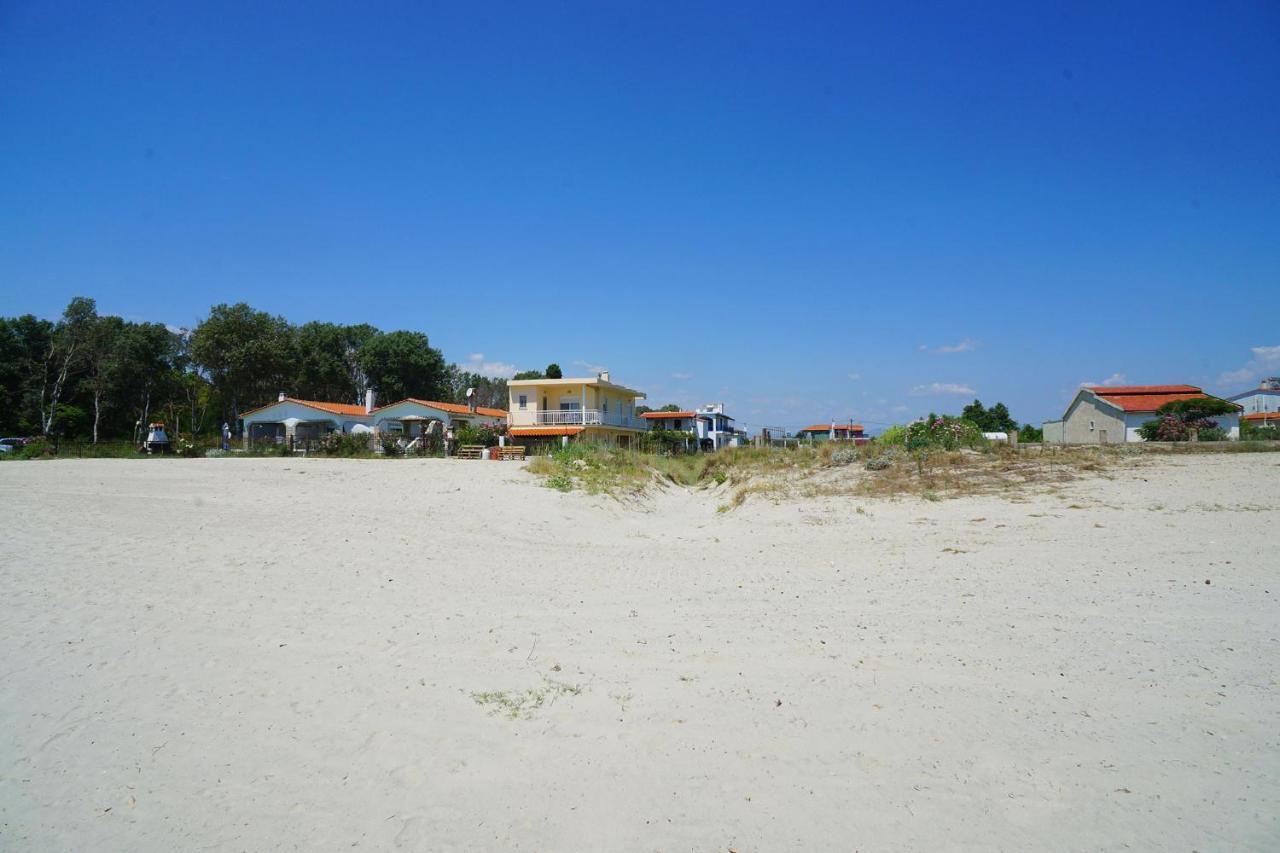 Dolphins House Villa Paralia Avdhiron ภายนอก รูปภาพ