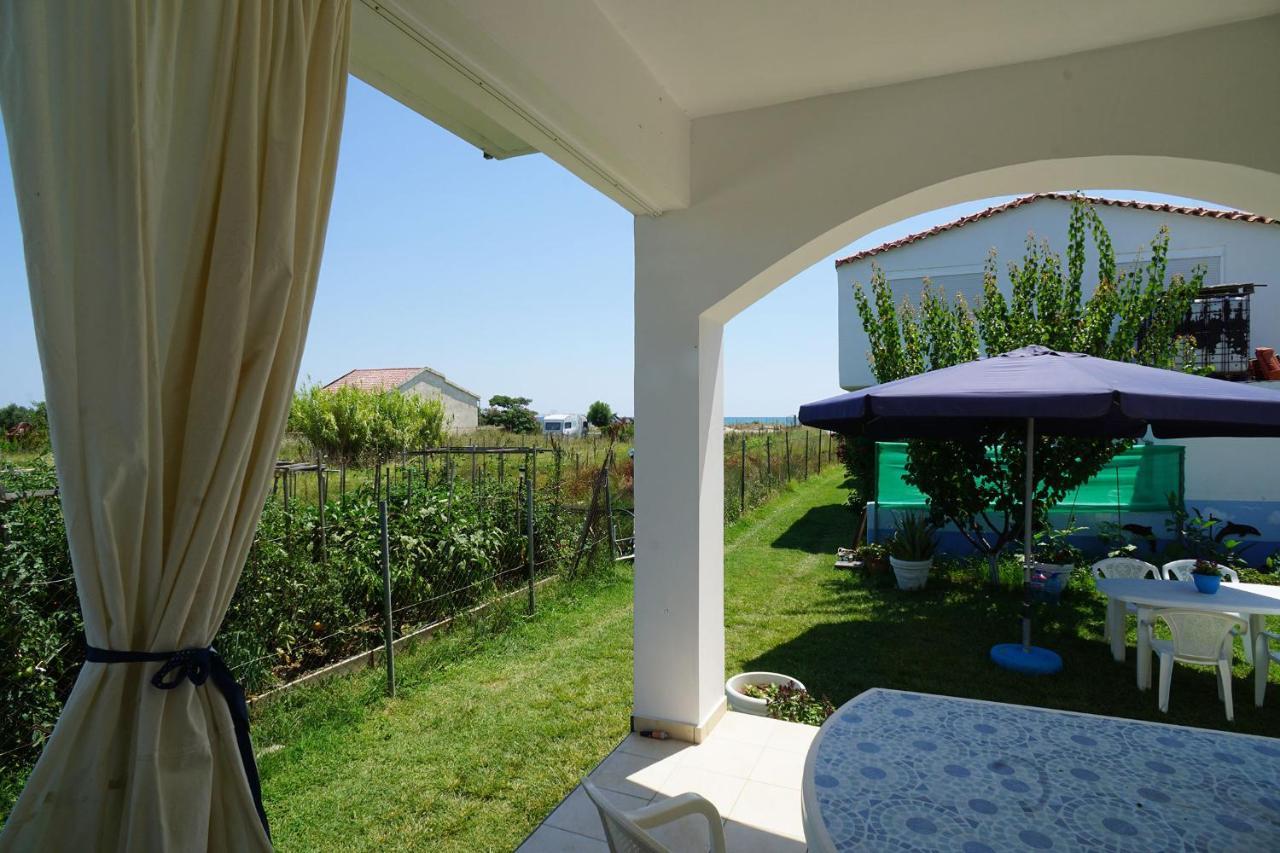 Dolphins House Villa Paralia Avdhiron ภายนอก รูปภาพ